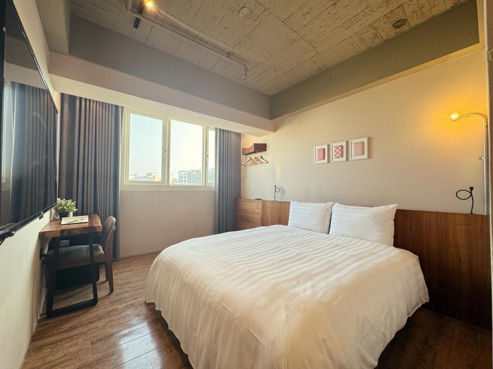 Roaders Hotel Tainan Chengda Eksteriør billede