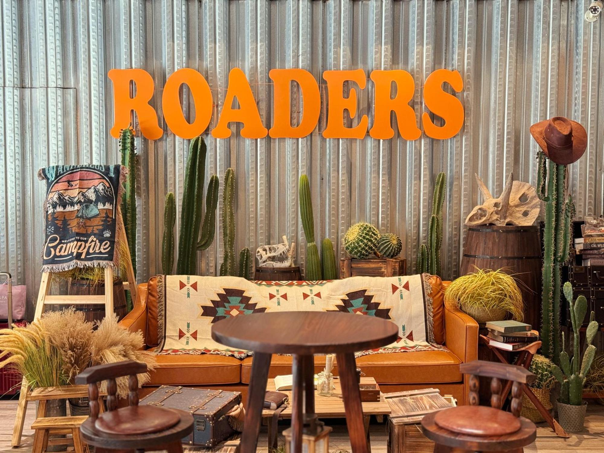 Roaders Hotel Tainan Chengda Eksteriør billede