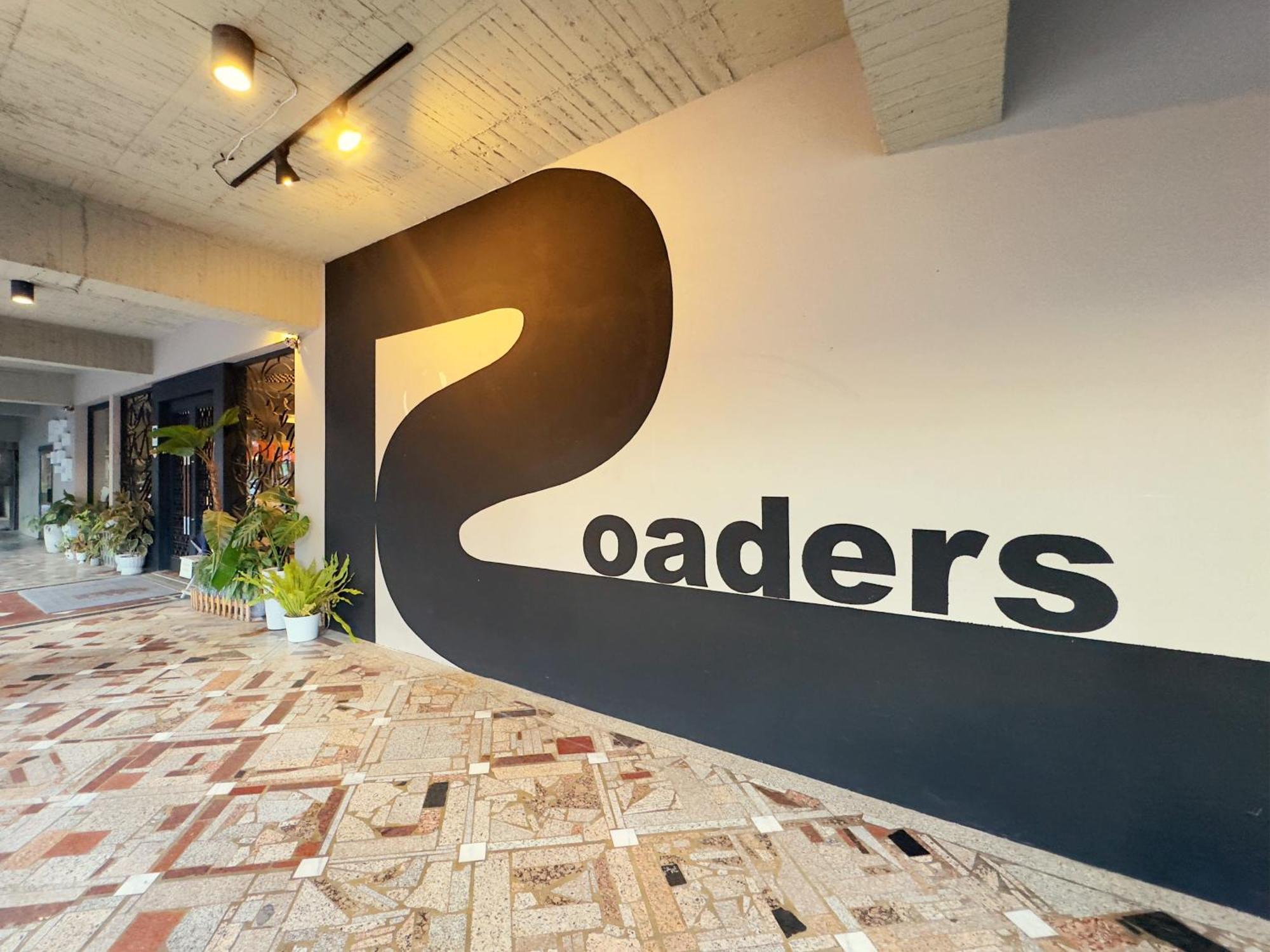Roaders Hotel Tainan Chengda Eksteriør billede