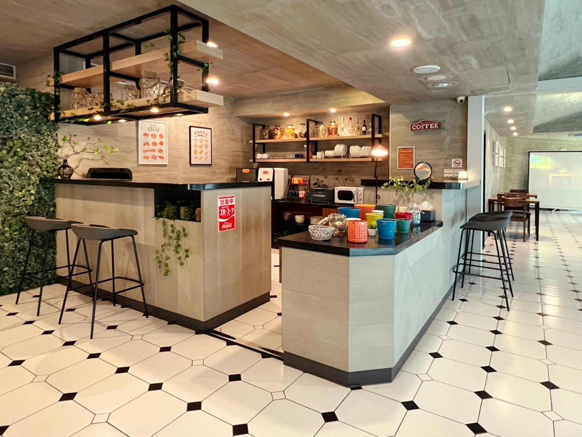 Roaders Hotel Tainan Chengda Eksteriør billede